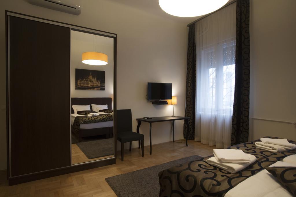 Opus Prime Apartment Budapest Eksteriør bilde